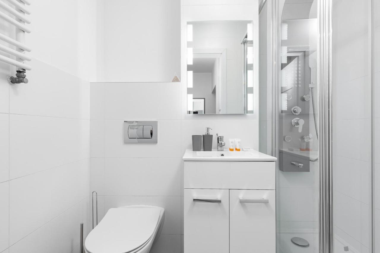 Studio City Center Zlota Street By Renters Varşovia Exterior foto